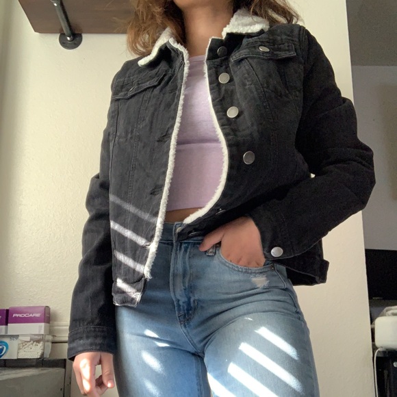 Black fur lined jean jacket - Picture 1 of 3